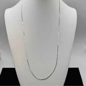 Monet 36” Silver Herringbone necklace